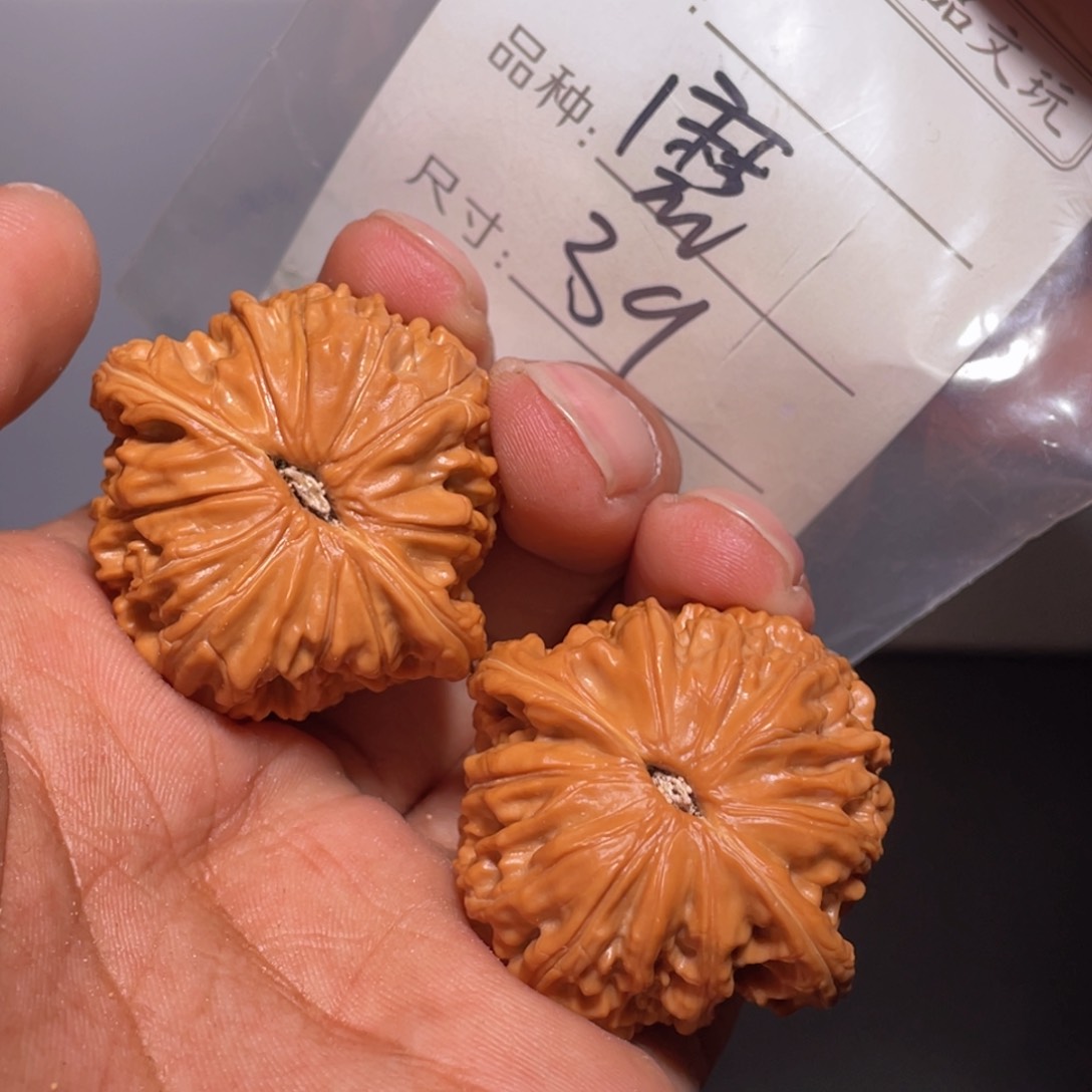 文玩核桃吊坠文玩核桃