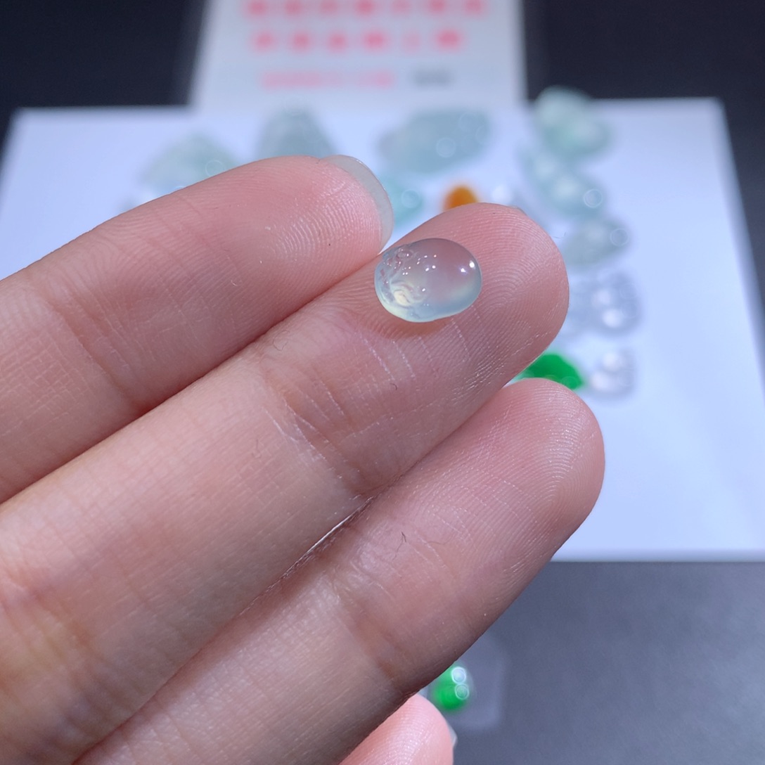 翡翠颈饰未镶嵌7.5 6.1 3.1