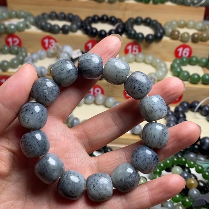 未镶嵌手串和田玉