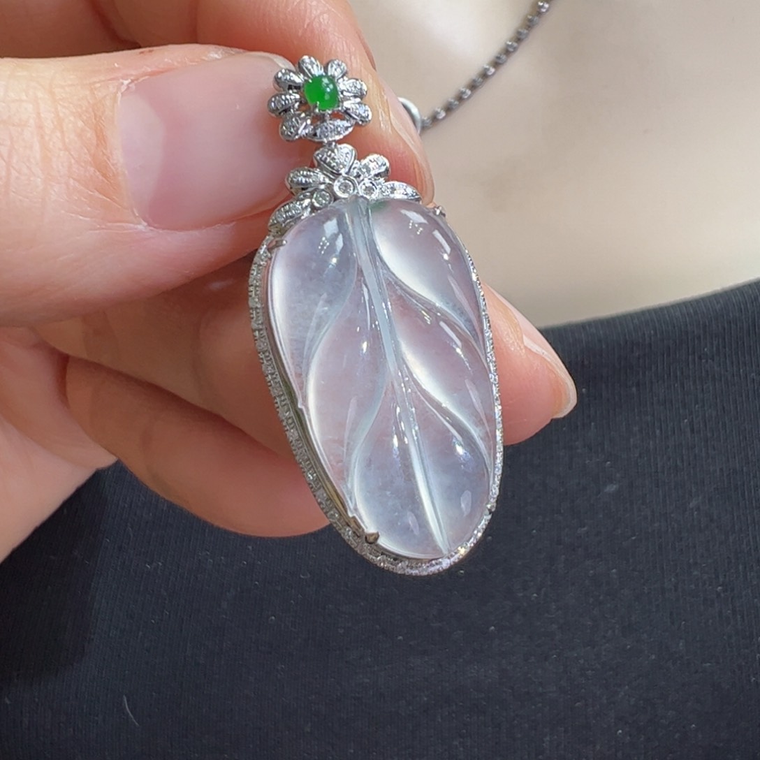 翡翠吊坠(不含链)18K金镶嵌