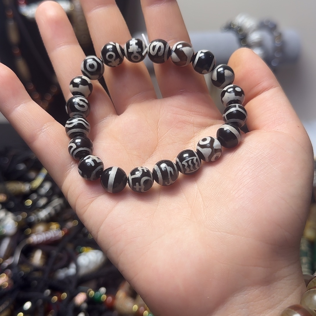 越***好玛瑙/玉髓未镶嵌手链