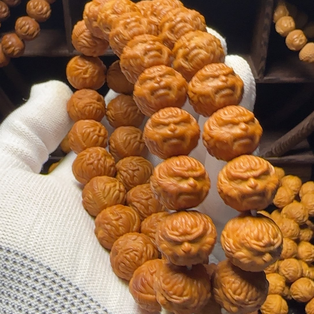 一***依猴头核桃吊坠猴头