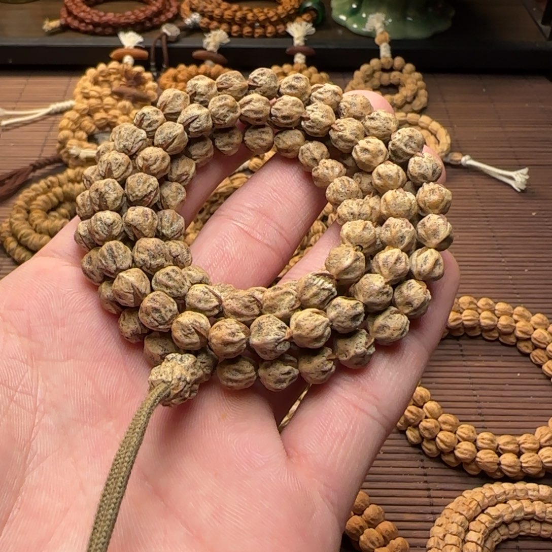 孤***三柏香籽/百香籽吊坠