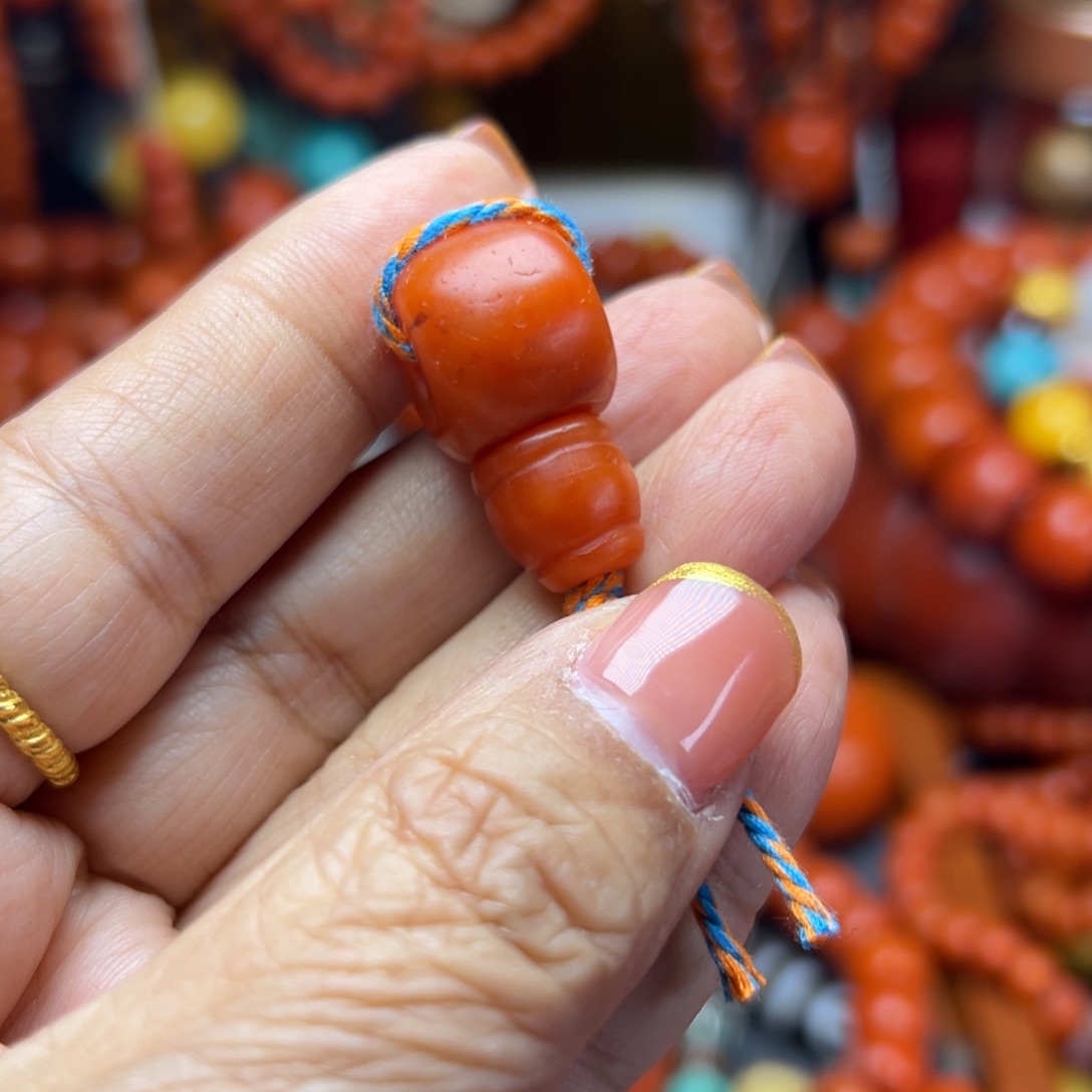 随***吧琉璃颈饰大漂亮一个