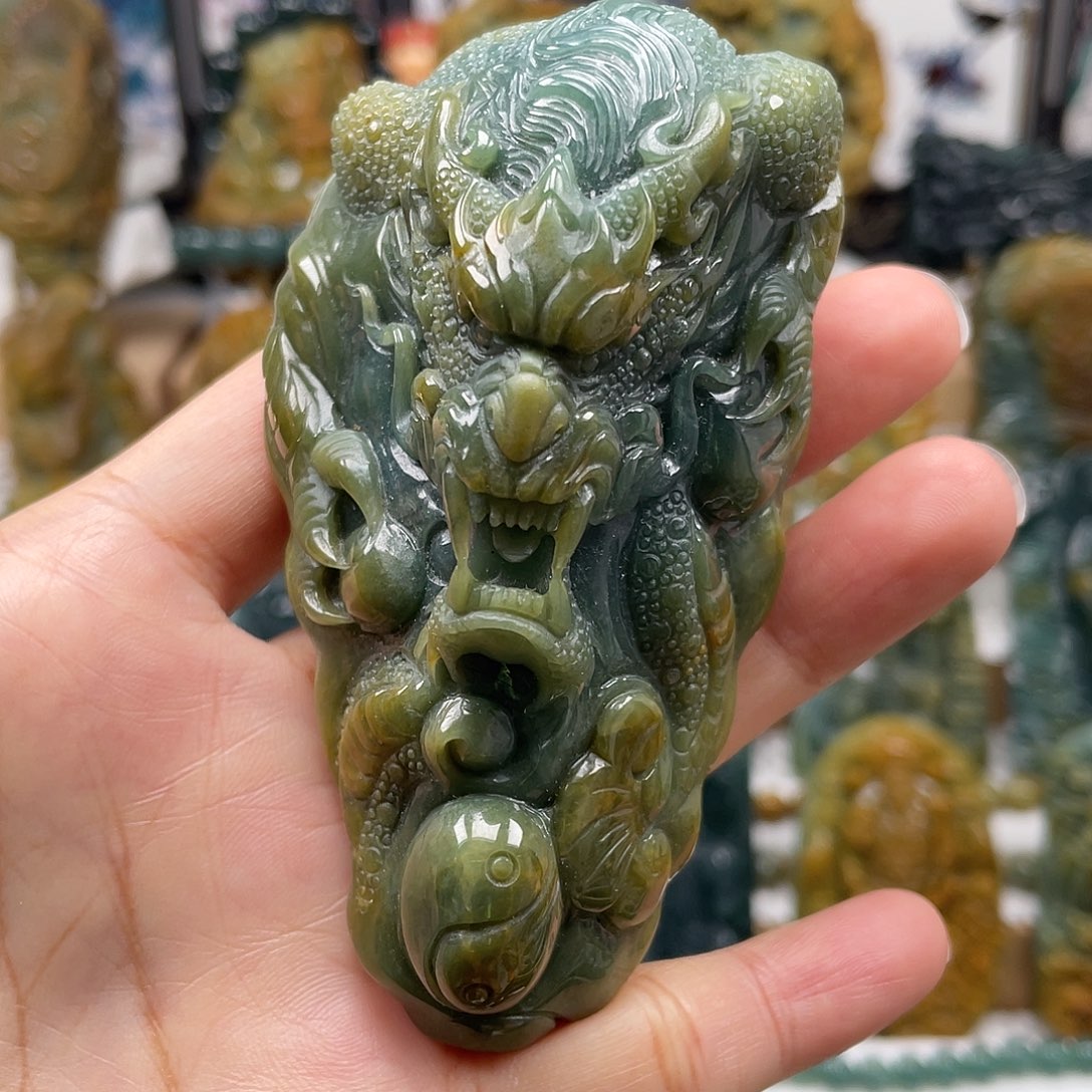 翡翠未镶嵌颈饰天然翡翠a货龙