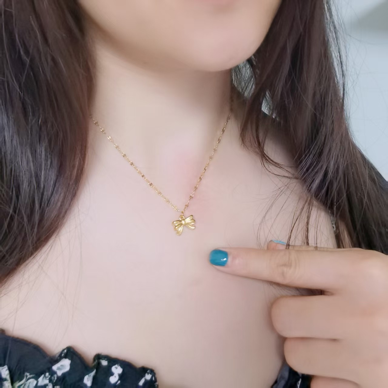 钛钢项链 水波纹嘴唇蝴蝶结链钛钢时尚简约百搭精品18K金不易掉色