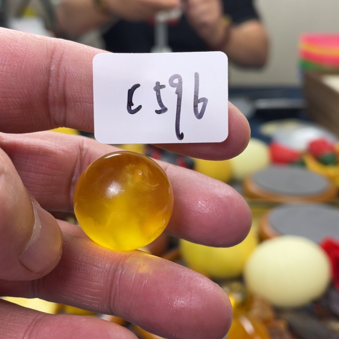 手链琥珀未镶嵌多样性发，发其中一件