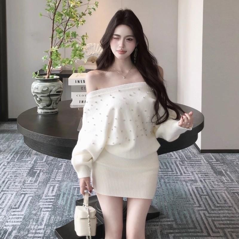 法式小香风重工烫钻斜肩针织连衣裙女早秋新款时尚修身显瘦包臀裙