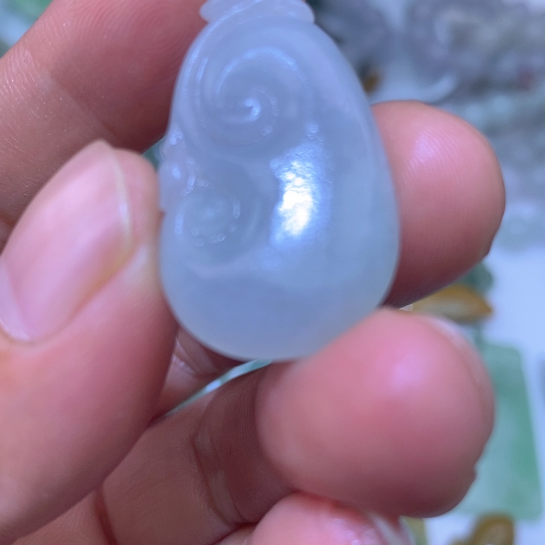 定制翡翠未镶嵌如意