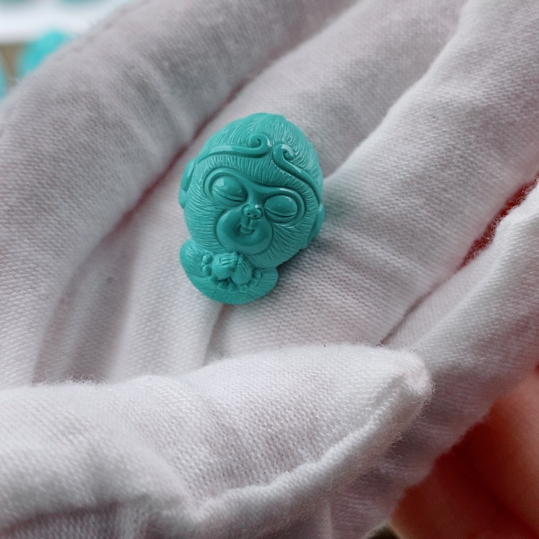 绿松石配饰未镶嵌