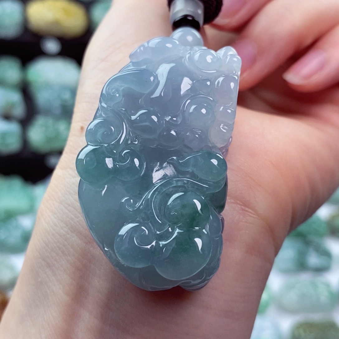 翡翠颈饰未镶嵌天然