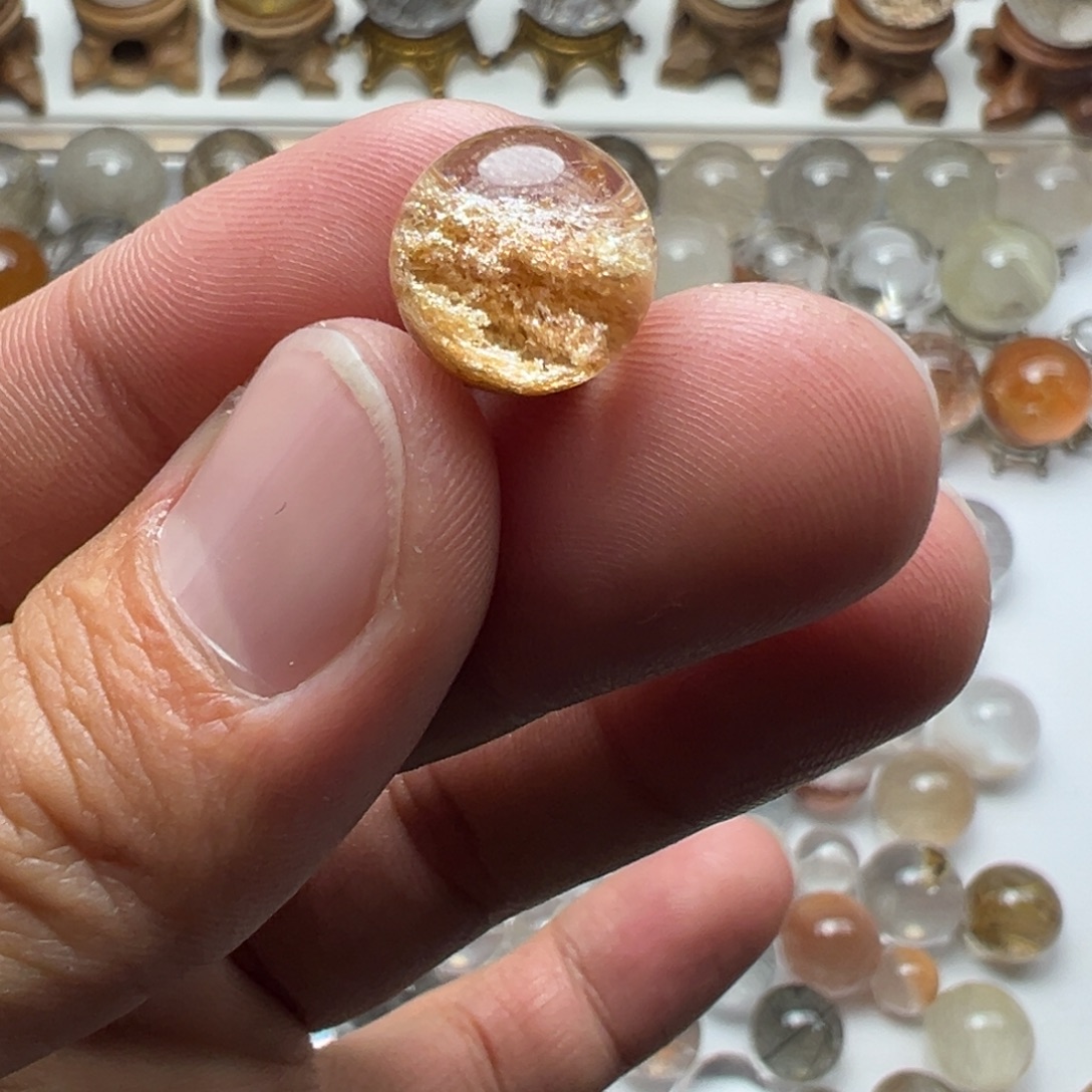 水晶珠宝半成品未镶嵌黄幽灵球