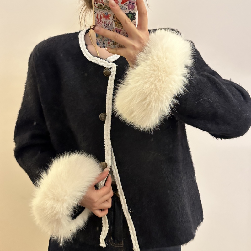 新款气质时尚短款百搭时尚法式女装小香风-B542黑色