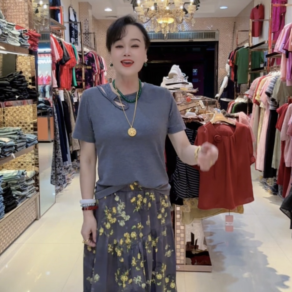 镂空常规极简风短袖印花显瘦不规则T恤圆领打底短款