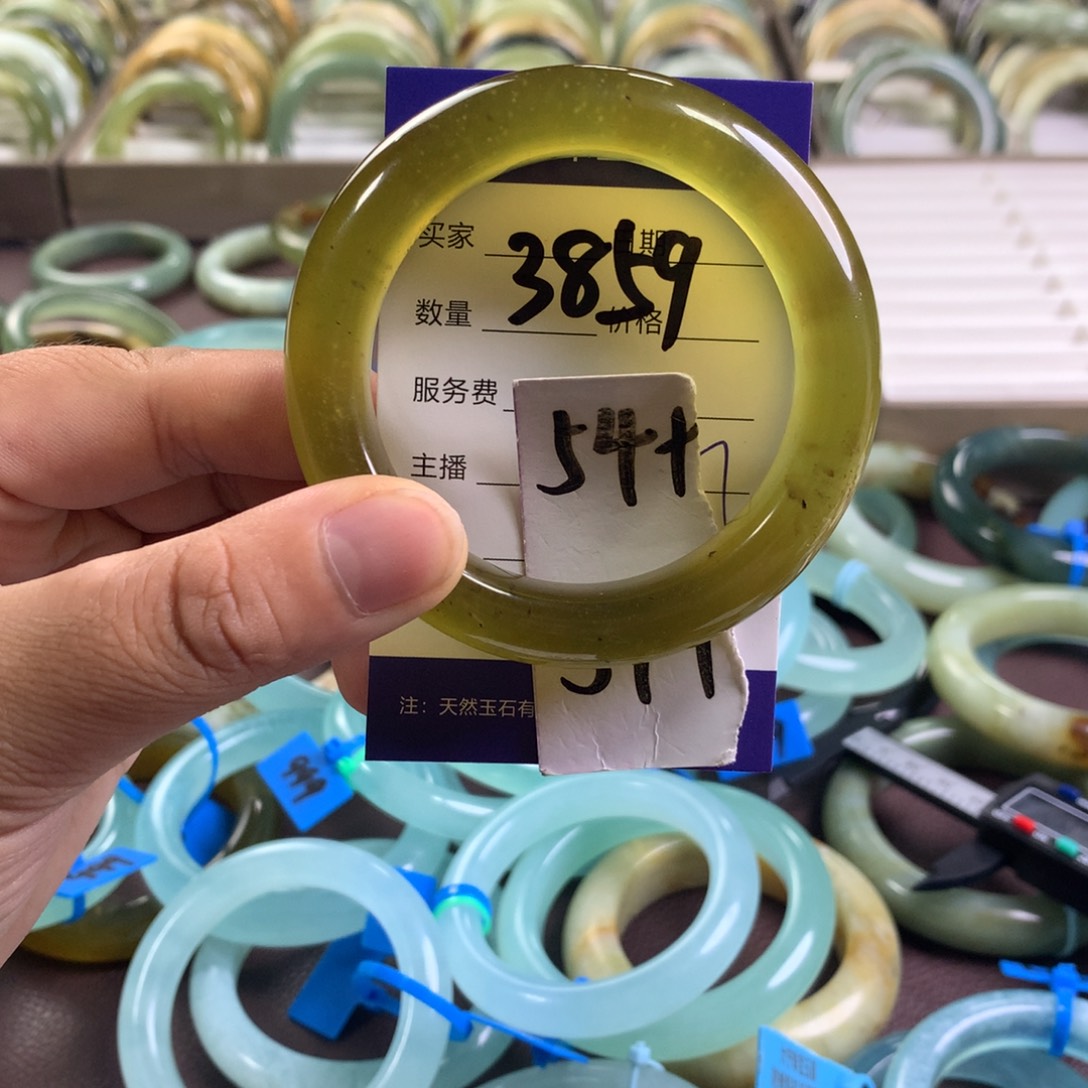 蛇纹石玉未镶嵌手镯3859