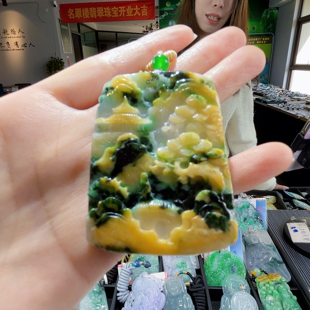 颈饰未镶嵌翡翠翡翠