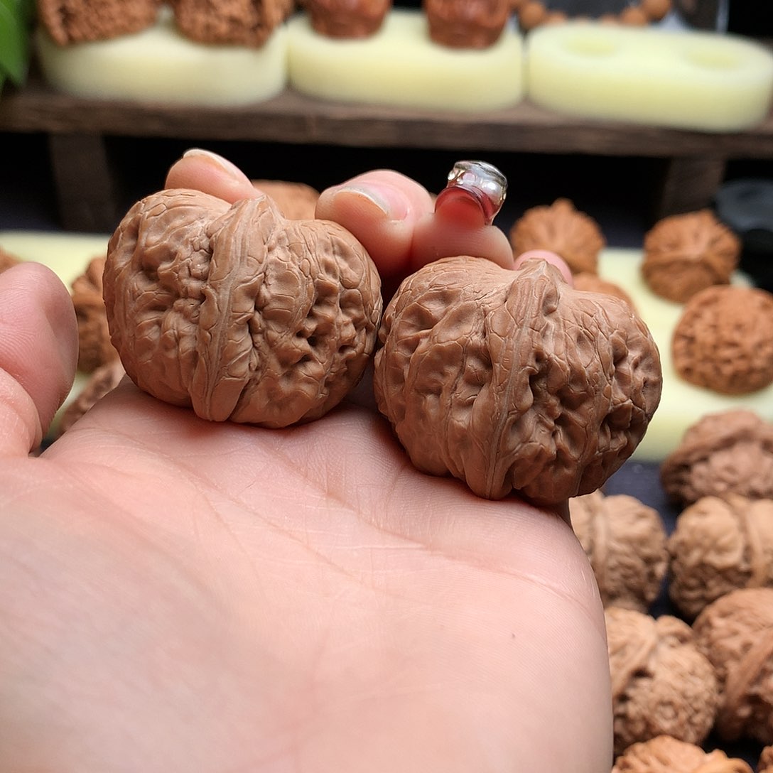 【闪购商品】文玩核桃吊坠全品平谷元宝40