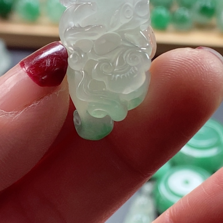 石英质玉吊坠(不含链)未镶嵌坚**酷