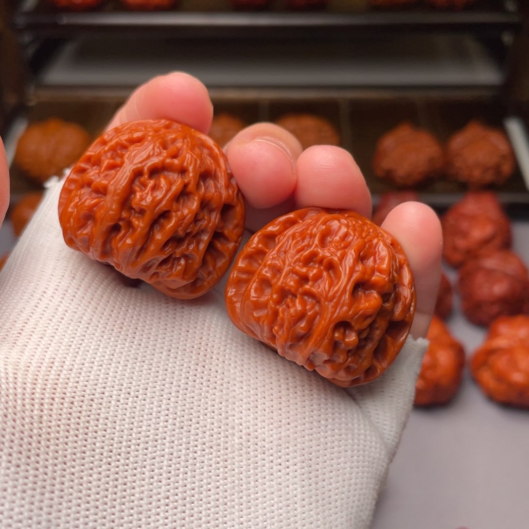 文玩核桃把件白狮子34