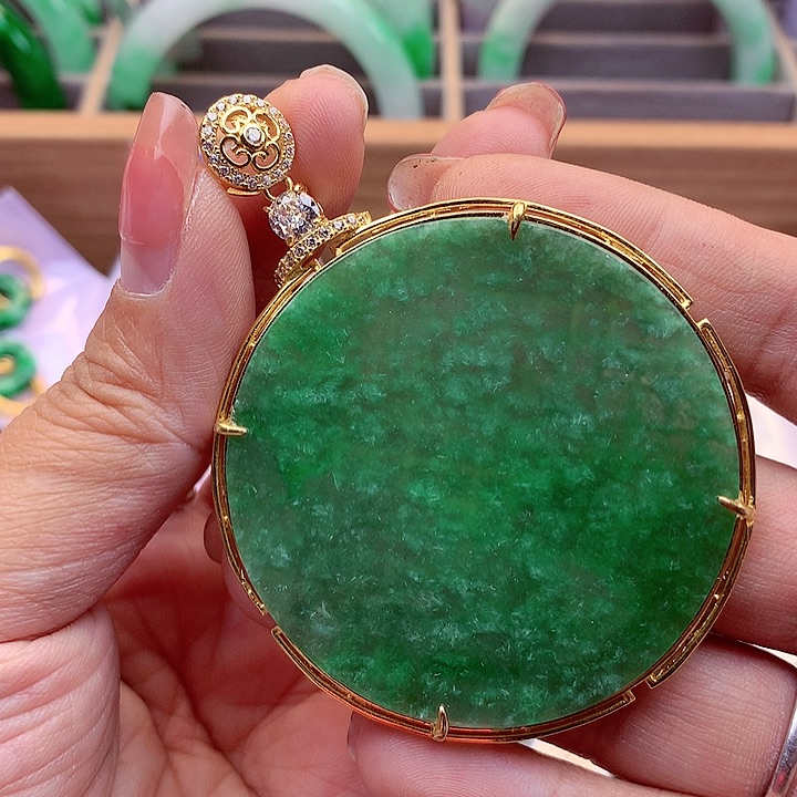 翡翠颈饰银S925镶嵌翡翠