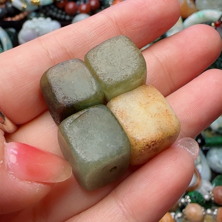 翡翠颈饰未镶嵌，天然A货55