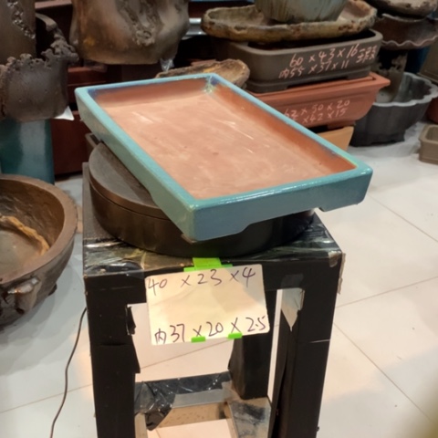 紫砂花盆无孔的水底