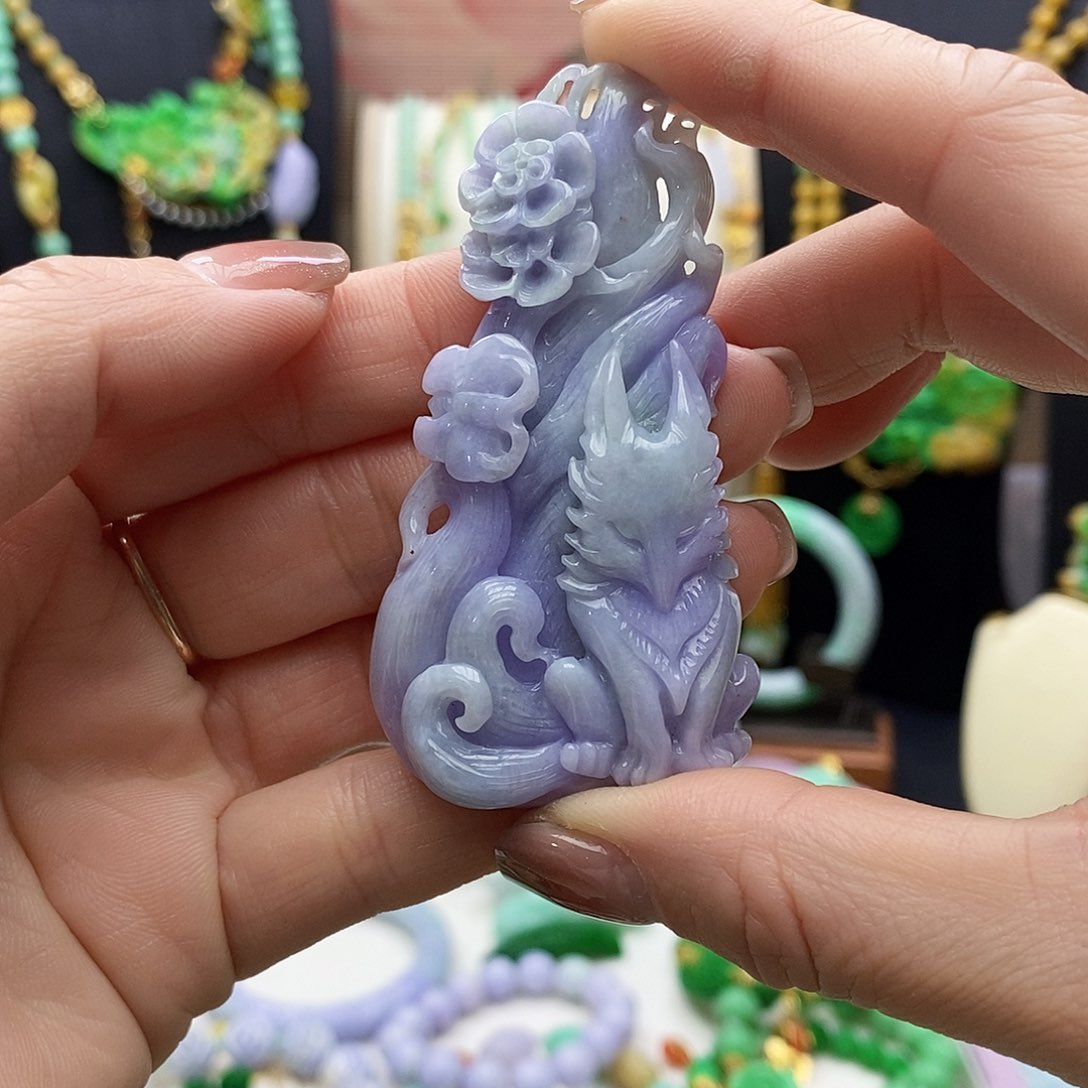 翡翠颈饰未镶嵌天然