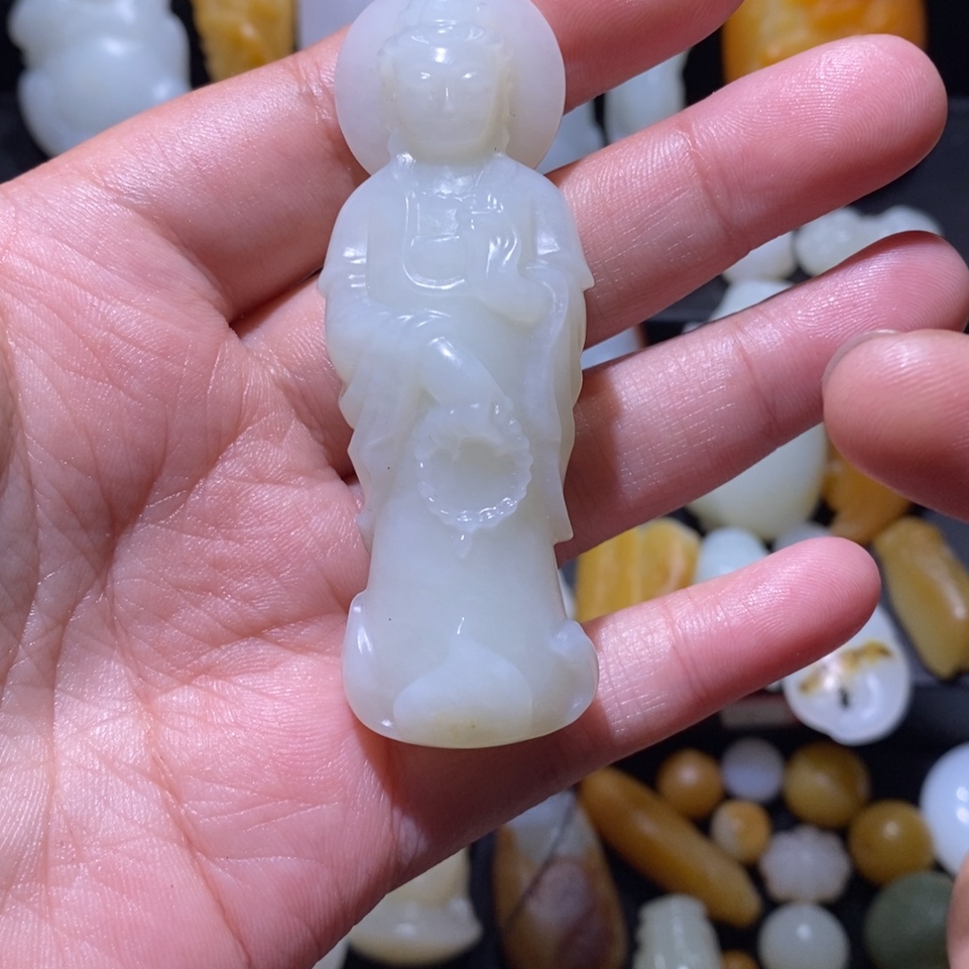 雷***哥和田玉未镶嵌颈饰