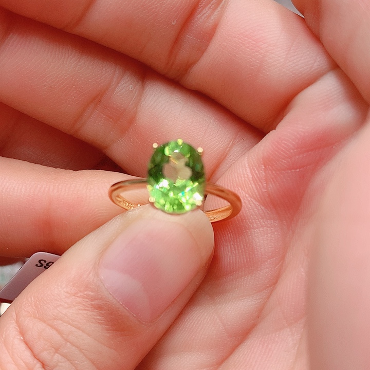 橄榄石戒指银S925镶嵌7✖️9