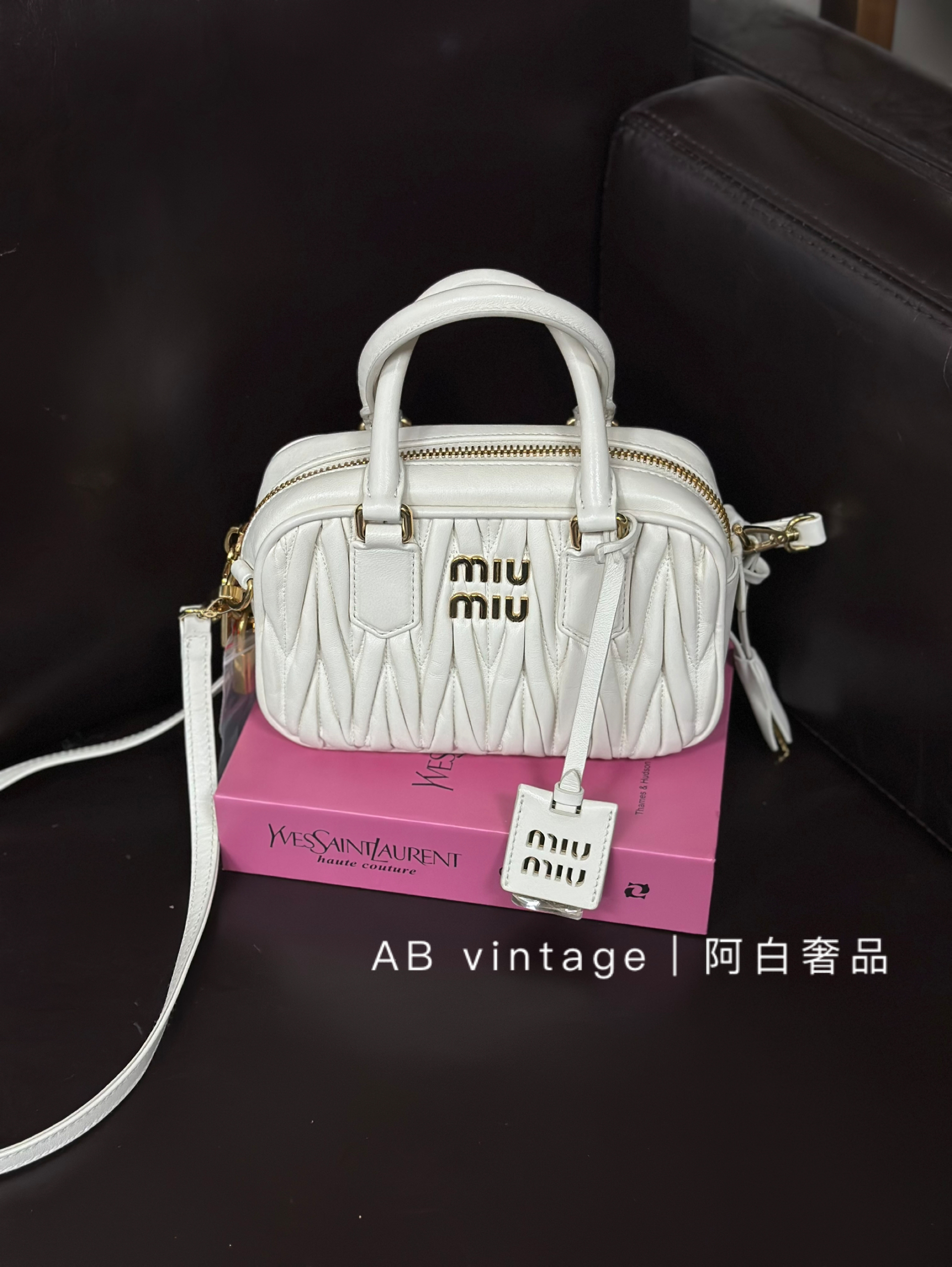 95新 MIU MIU/缪缪 阿白奢品/缪缪 白金保龄球单肩包