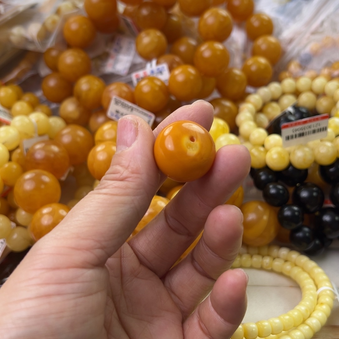 琥珀珠宝奇石未镶嵌