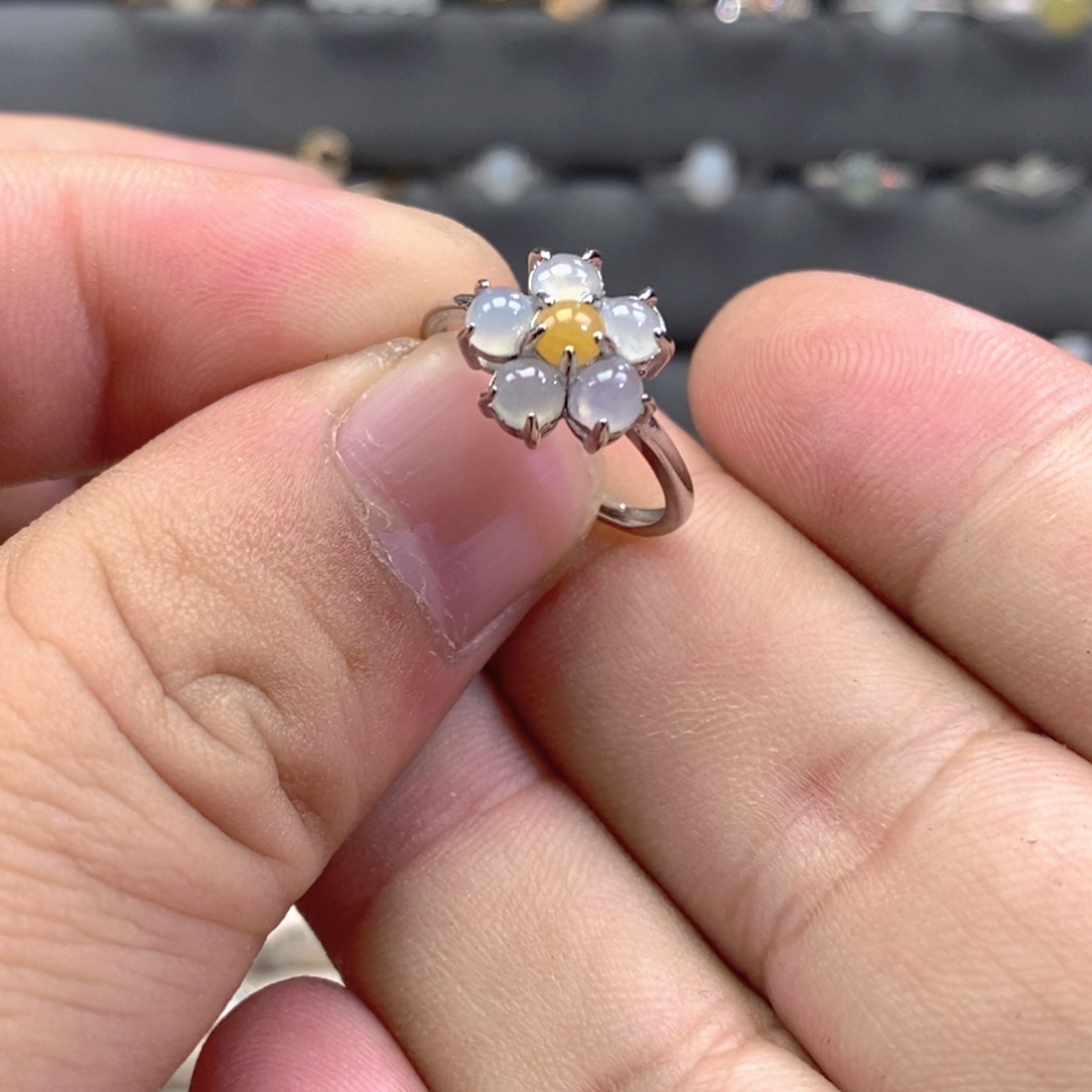 翡翠未镶嵌戒指翡翠