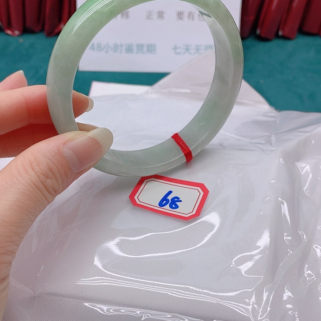 翡翠手镯未镶嵌露*6888888