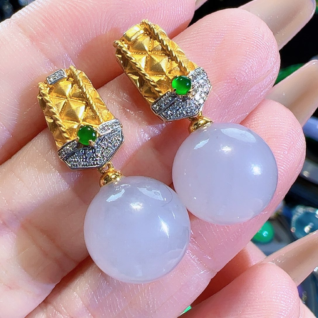 翡翠18K金镶嵌耳饰签收后24小时鉴赏期