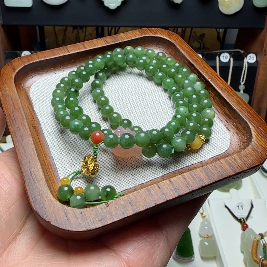 和田玉未镶嵌手串