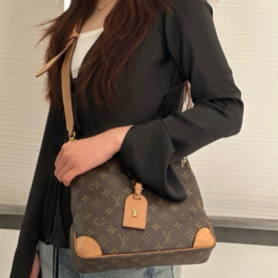 95新 LouisVuitton/路易威登 odeon系列经典老花单肩包 