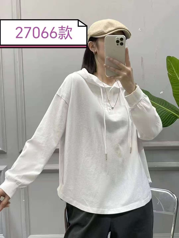 纯棉带帽阔版白T