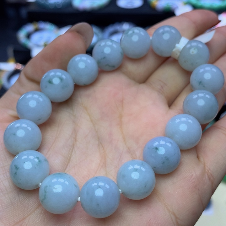 翡翠手链未镶嵌翡翠