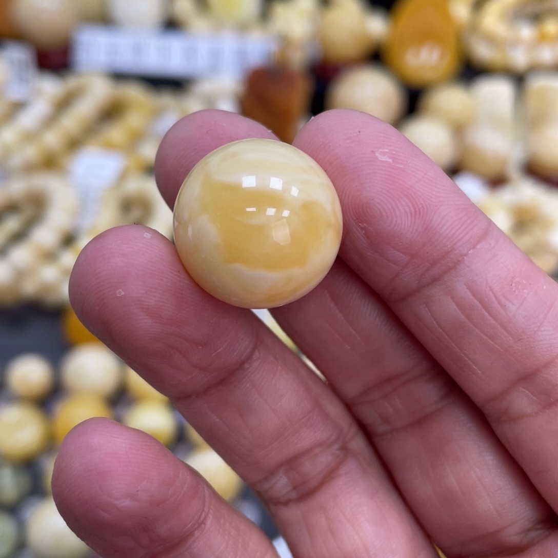 琥珀珠宝奇石未镶嵌18.5mm浓蜡