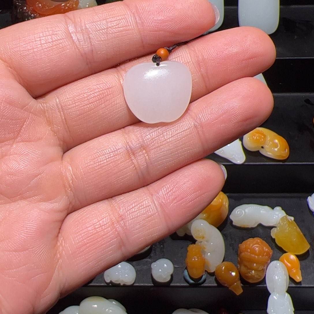 和田玉挂件未镶嵌