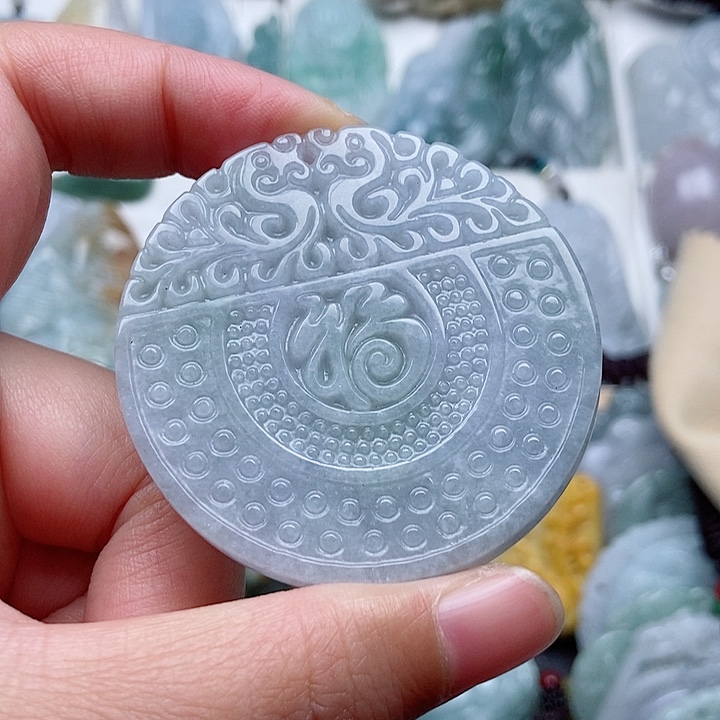 翡翠未镶嵌颈饰翡翠