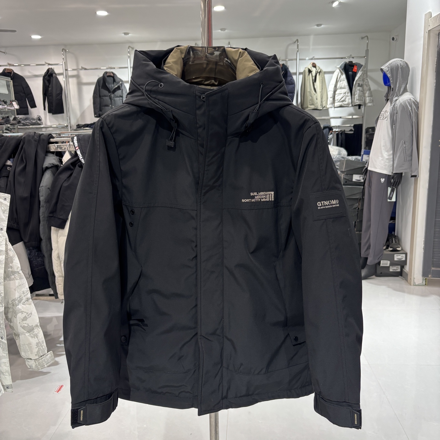 W972冬季男士经典时尚休闲90鸭绒填充保暖厚实连帽羽绒服外套