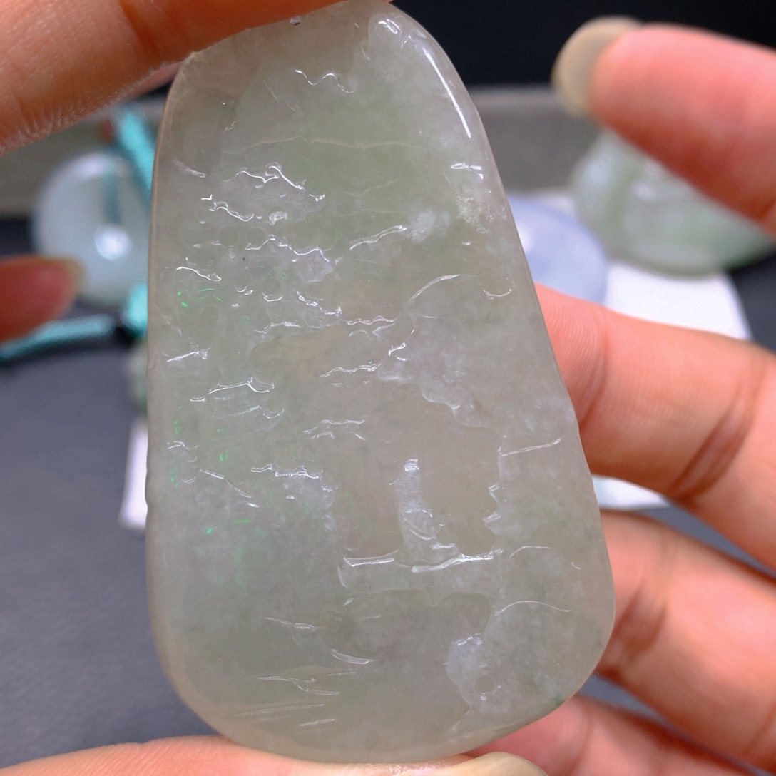 翡翠未镶嵌颈饰翡翠