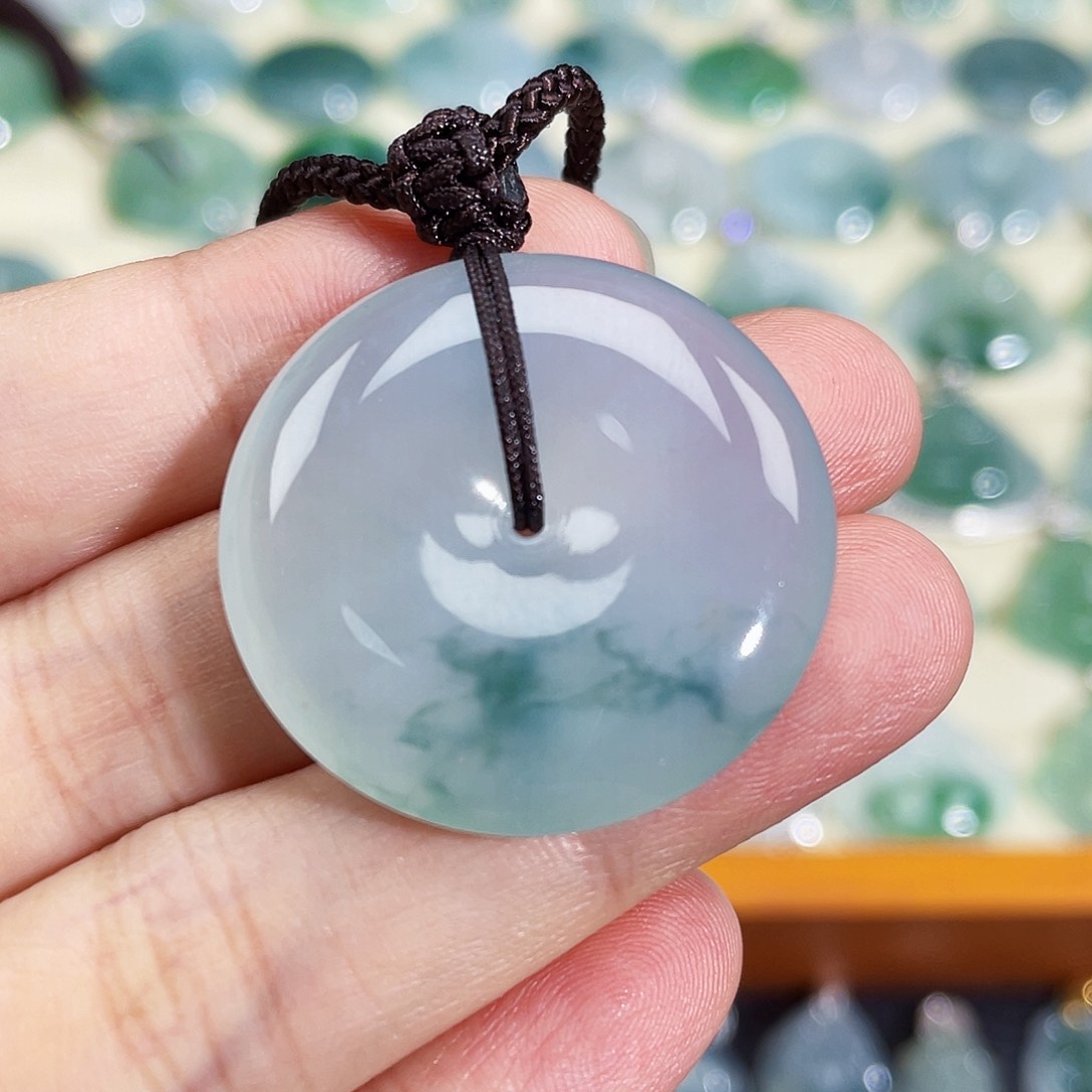 翡翠未镶嵌颈饰吊坠