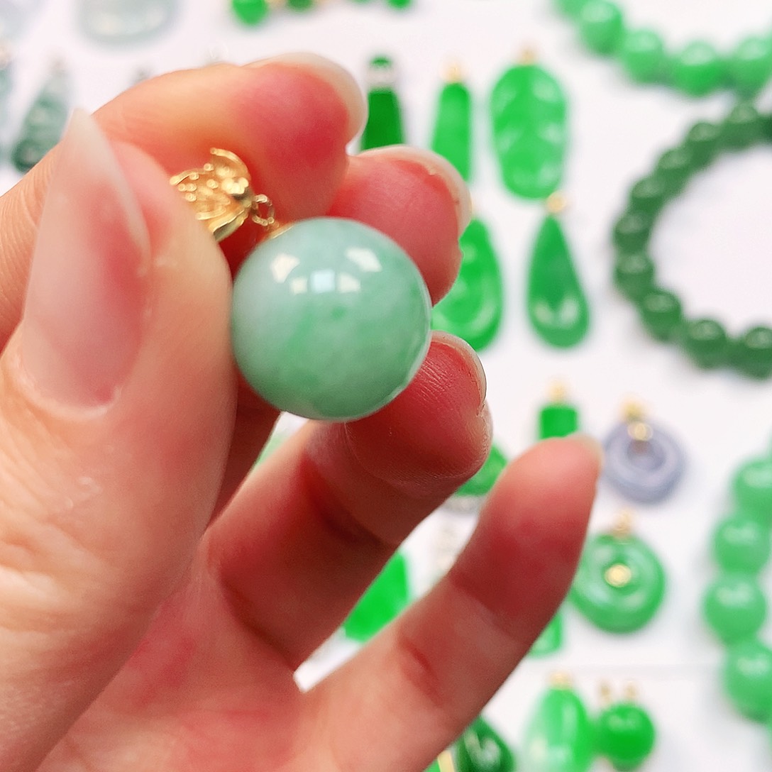 吊坠(不含链)18K金镶嵌翡翠