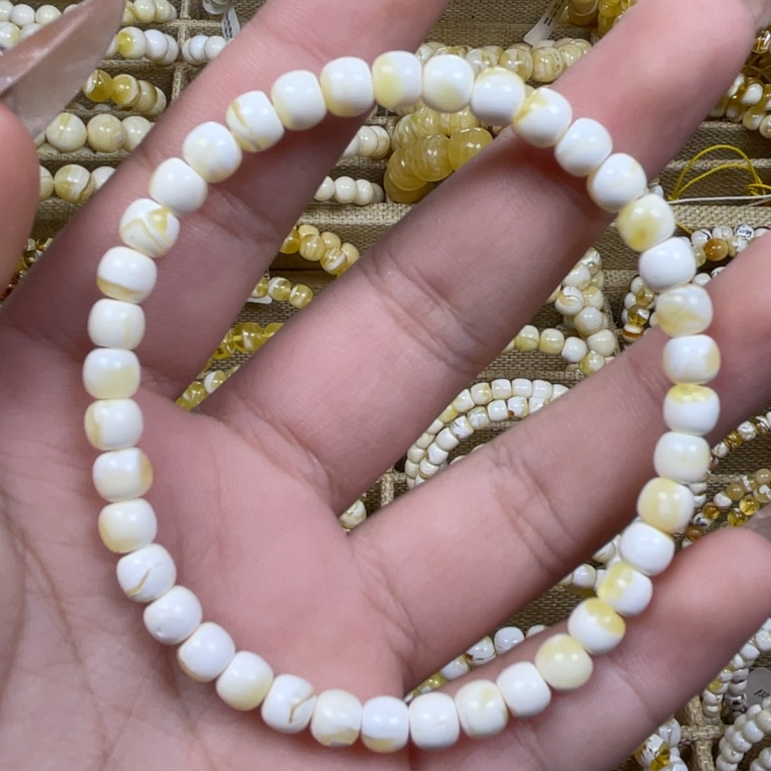 手绳琥珀未镶嵌5.5m