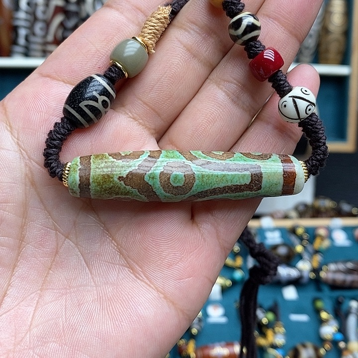 玛瑙/玉髓颈饰合金