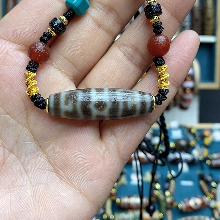 玛瑙/玉髓颈饰合金