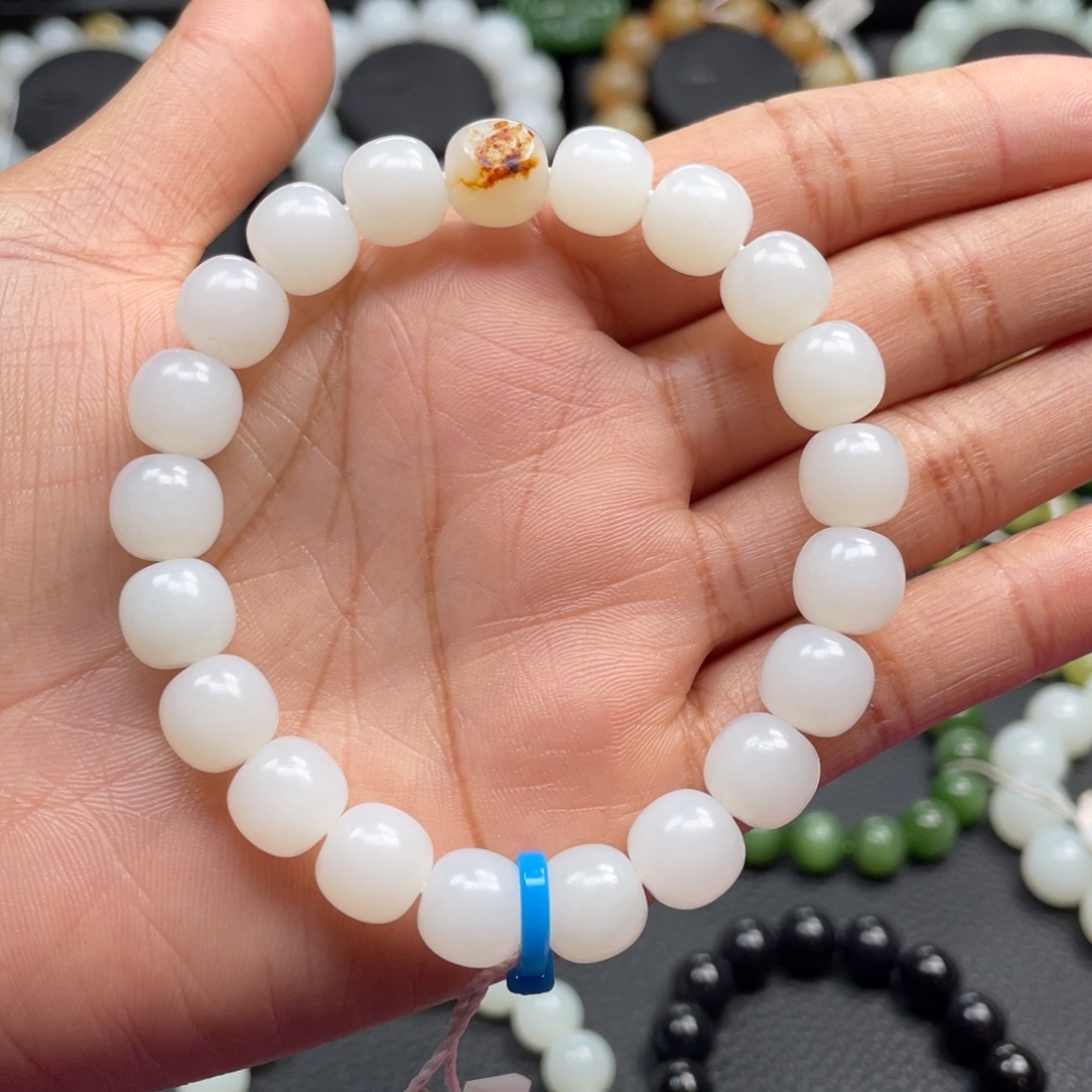 和田玉未镶嵌手链