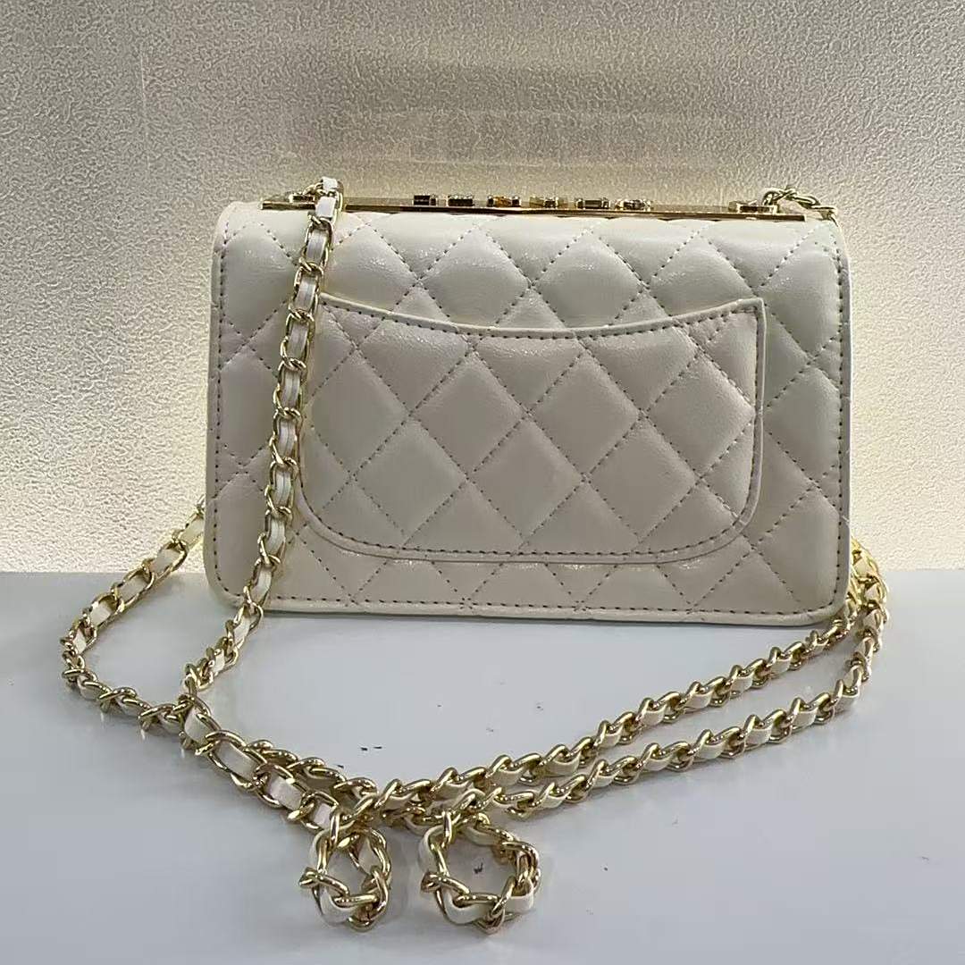 2025新款真皮女包晚宴链条白色